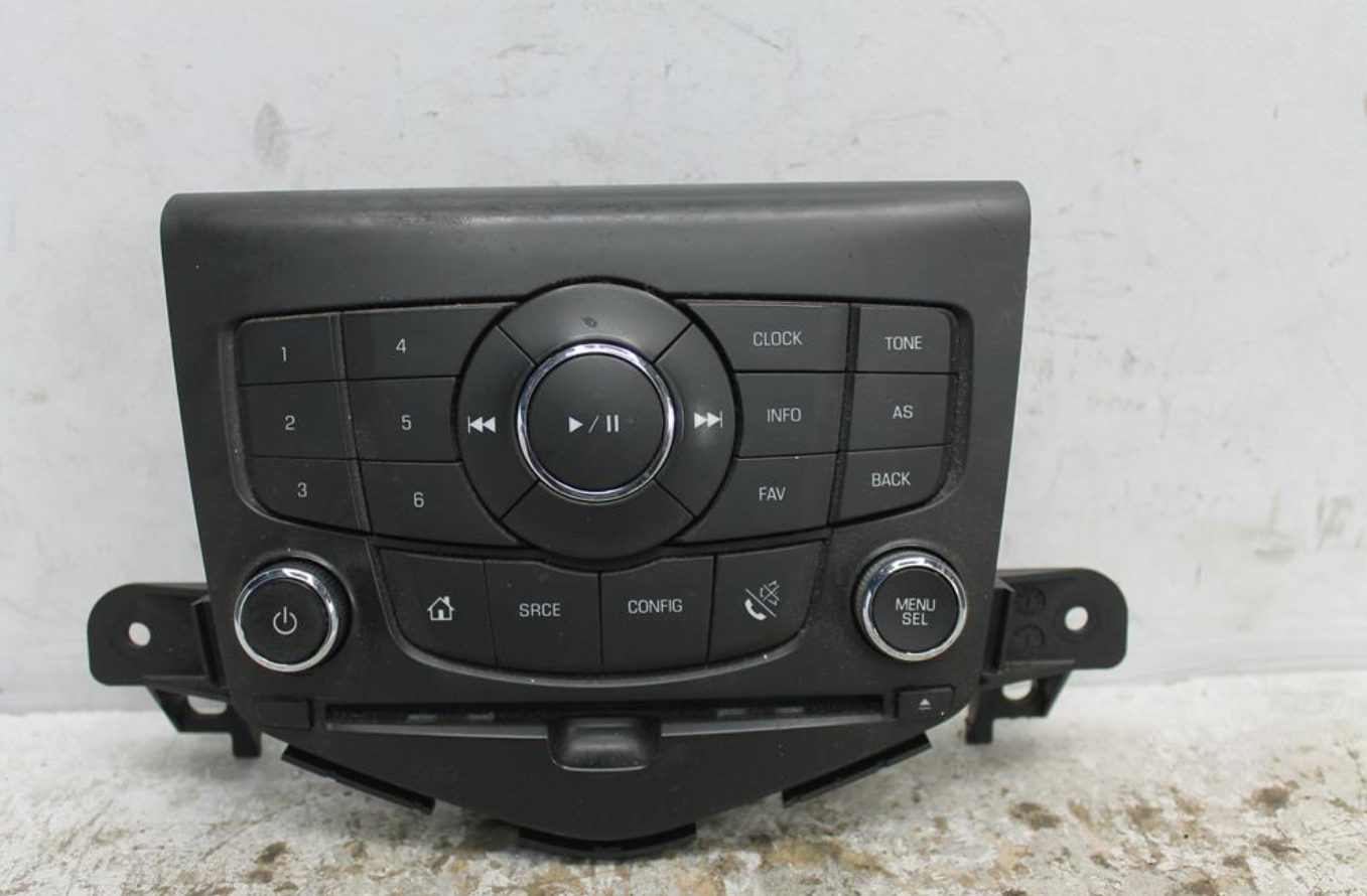 Used Holden, Cruze Stereo/Head Unit Dash Radio Control Panel/Control Unit Non Sat Nav Type Gloss Black Face Jh 03/11 01/17 2015 – image 1 - All Good Parts