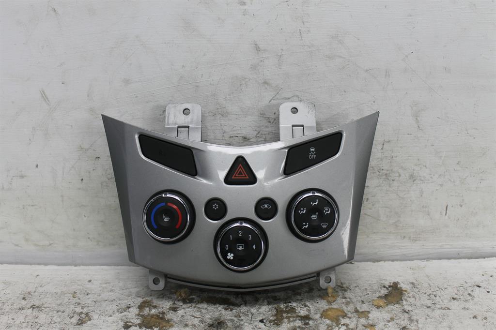 Holden, Trax Heater/Ac Controls Tj Series Standard Type W/ Seat Warmer 08/13 12/20