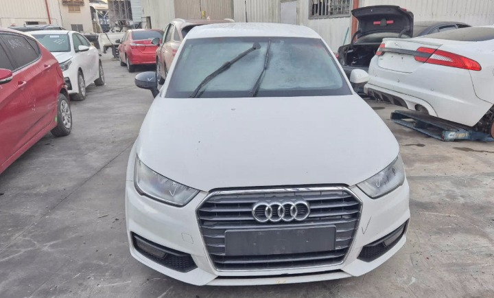 Used Audi, A1 Left Headlamp , 8X ,A1, HALOGEN TYPE, 09/14-10/18 (2014-2018)  – main images - All Good Parts