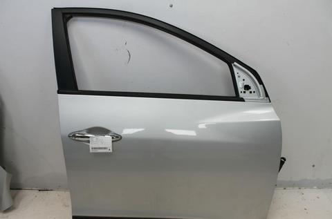 Hyundai, IX35 Right Front Door Lm Series W/ Mould Type 11/09 01/16