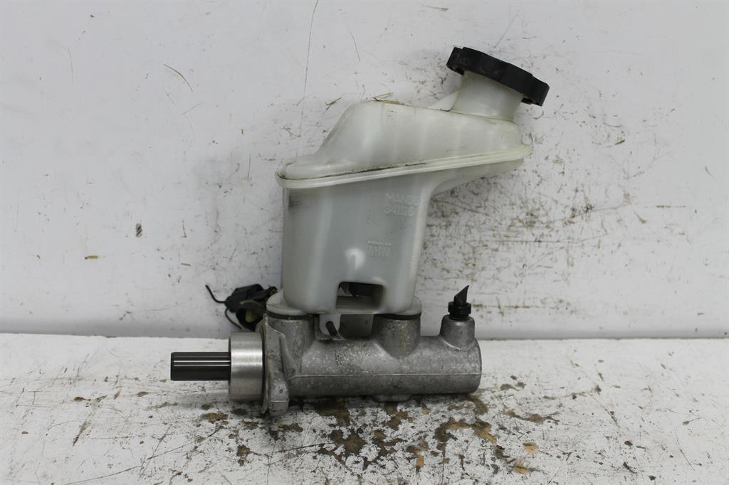 Kia, Sorento Master Cylinder Xm 10/09 12/14