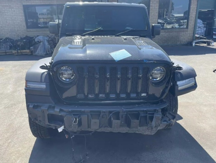 Used Jeep , Wrangler Engine , Petrol, 3.6, Jl, 08/20  – main images - All Good Parts