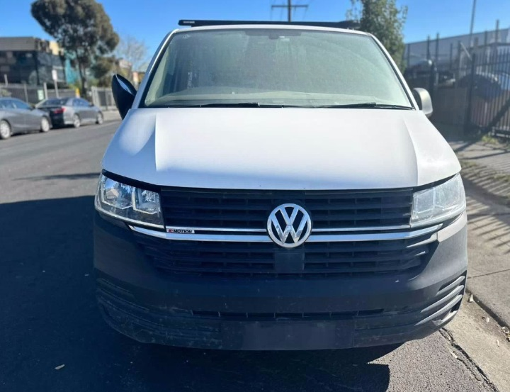 Used Volkswagen, Transporter Right Headlamp , T6, Halogen Type  – main images - All Good Parts