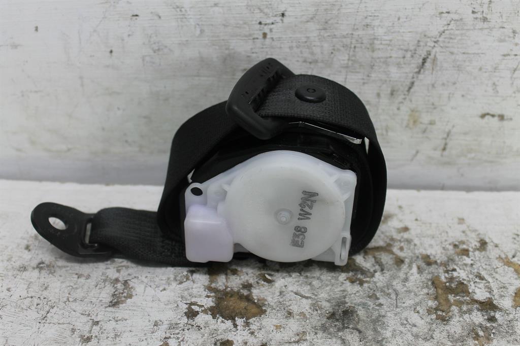 Used Holden, Trax Seat Belt Centre Rear Seat Belt Only Tj Series 08/13 12/20 2013 – image 1 - All Good Parts