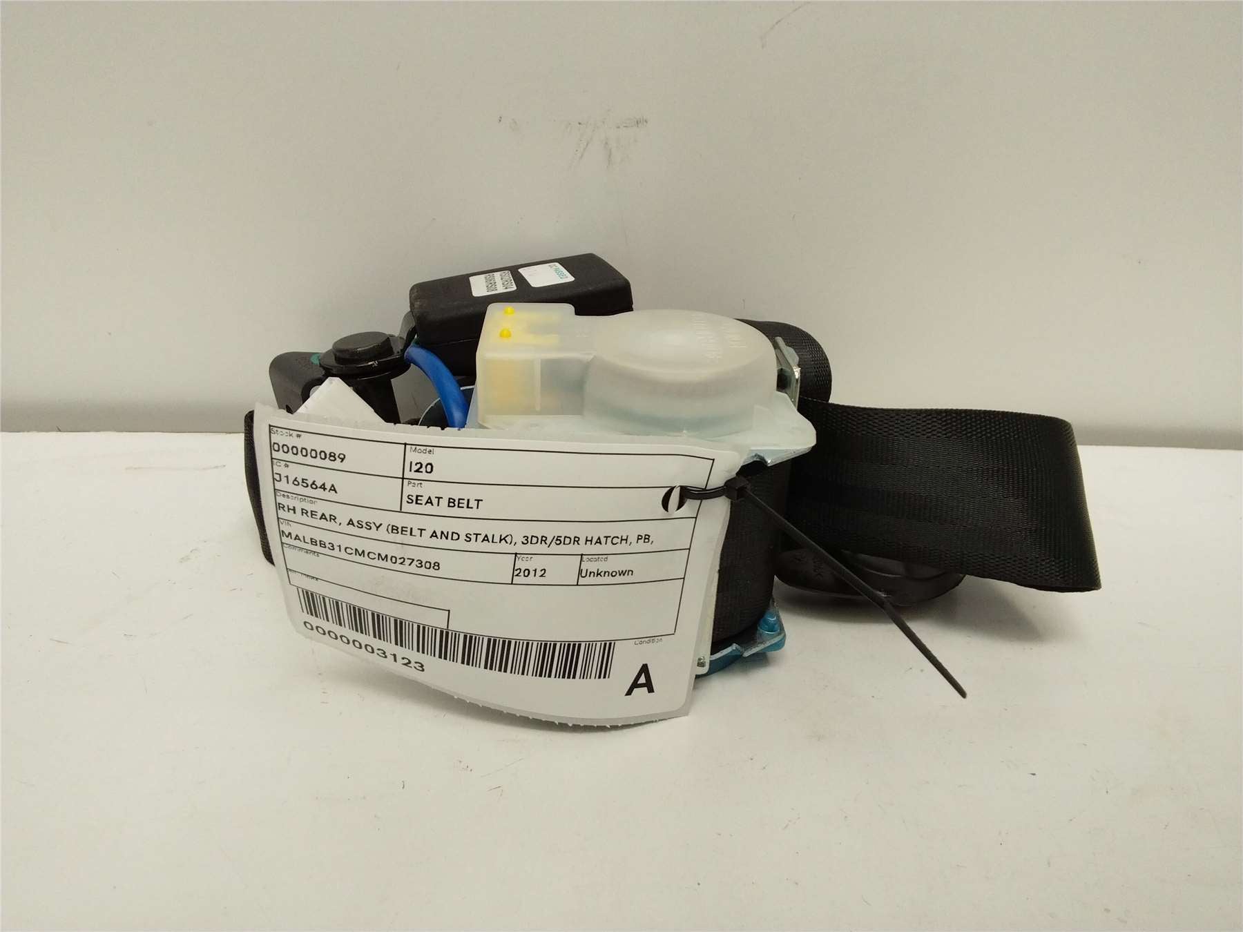 Used Hyundai, I20 Seat Belt Rh Rear Assy (Belt And Stalk) 3Dr/5Dr Hatch Pb 07/10 12/15 2012 – image 1 - All Good Parts