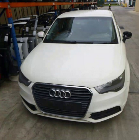 Audi, A1 Right Headlamp , 8X, A1, Halogen Type, 12/10-12/14