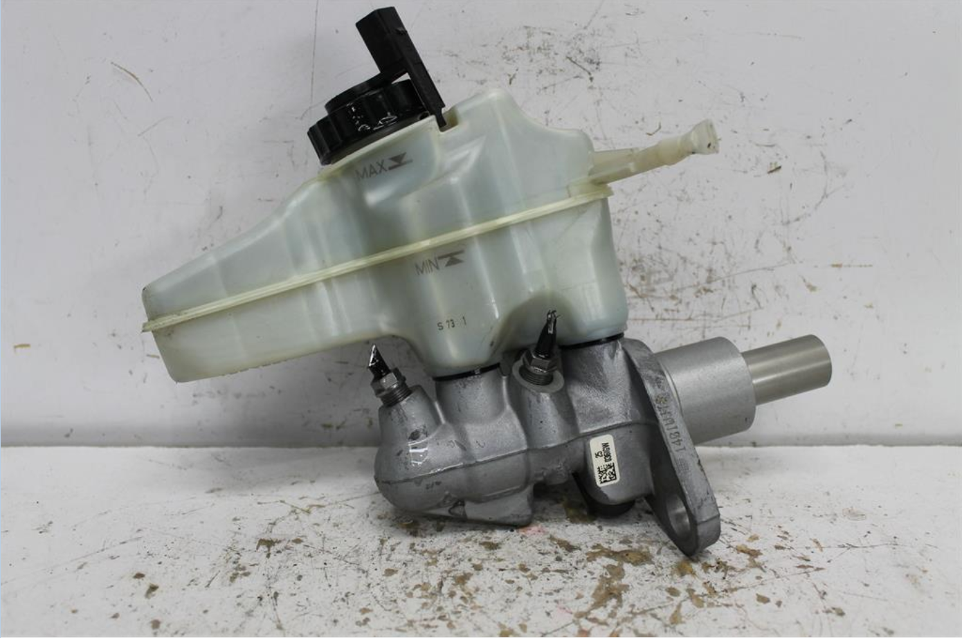 Volkswagen, Passat Master Cylinder 3C 04/11 07/15