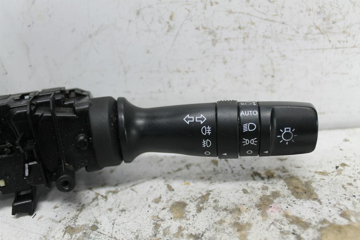 Used Hyundai, IX35 Combination Switch Flasher Switch Lm Series W/ Auto Type 11/09 01/16 2010 – image 1 - All Good Parts