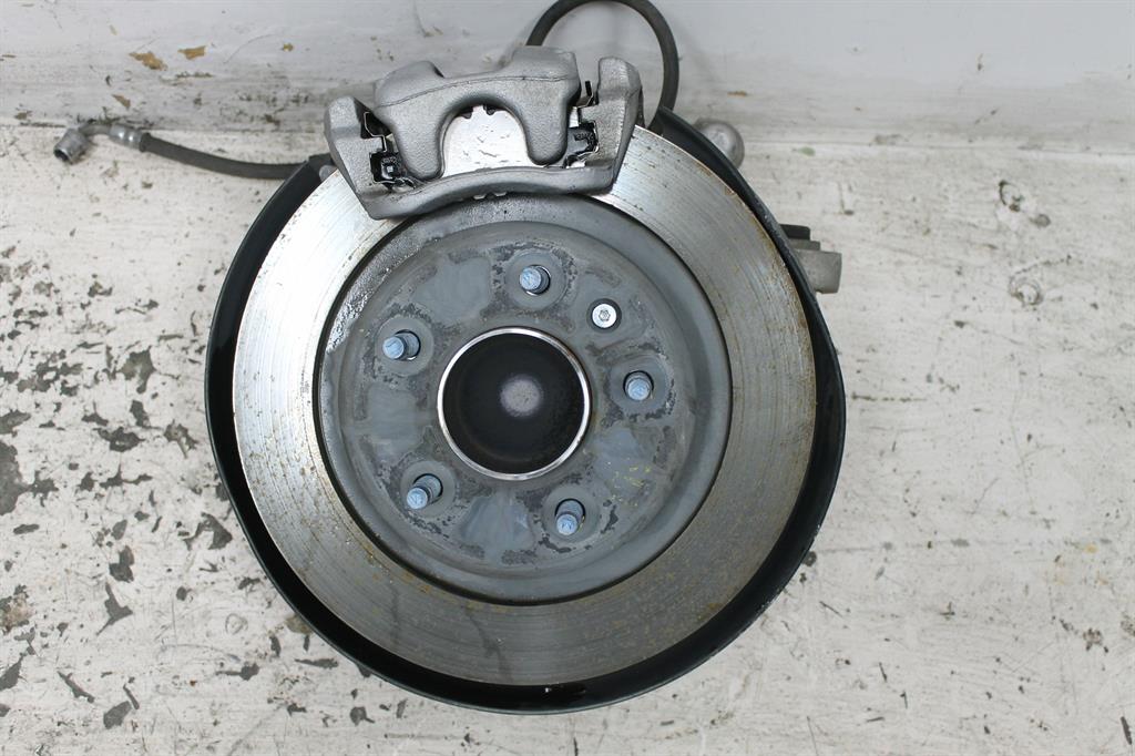 Holden, Equinox Right Rear Hub Assembly Eq Fwd 09/17 12/20