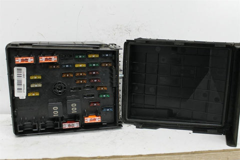 Volkswagen, Passat Fuse Box Petrol 3C/Mk6 B7 09/10 05/15