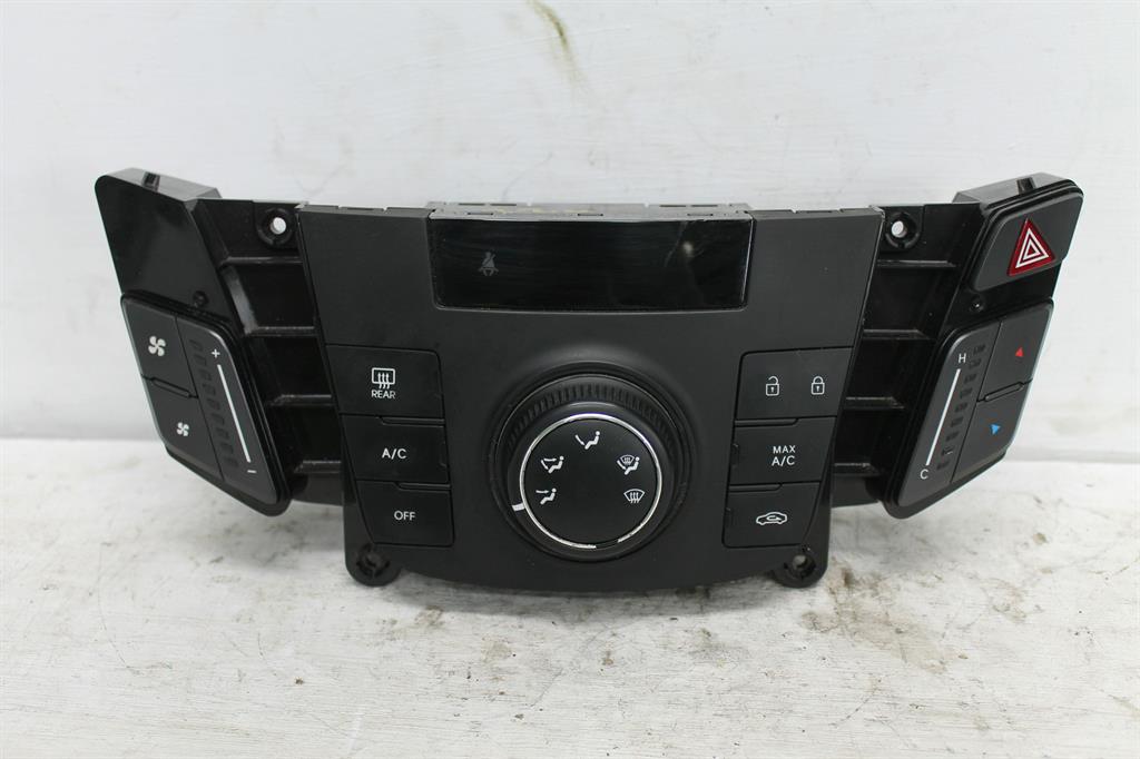 Hyundai, I40 Heater/Ac Controls Vf Manual Control Type Active 09/11 12/19