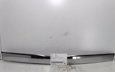 Holden, Cruze Rear Garnish Bootlid Garnish (Centre) Sedan Chrome Jg Jh 03/09 01/17 (Aus Only)