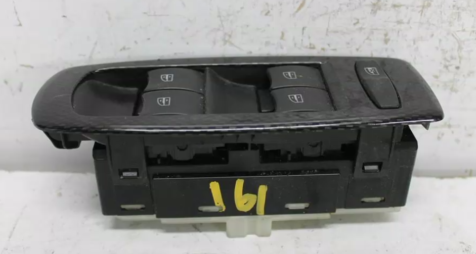 Used Renault, Koleos Power Window Switch Rh Front (Master Switch) H45 07/11 04/16 2014 – image 1 - All Good Parts