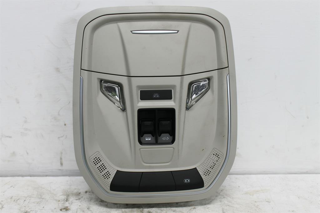 Used Haval, Jolion Courtesy Light A01 02/21 03/24 2022 – image 1 - All Good Parts
