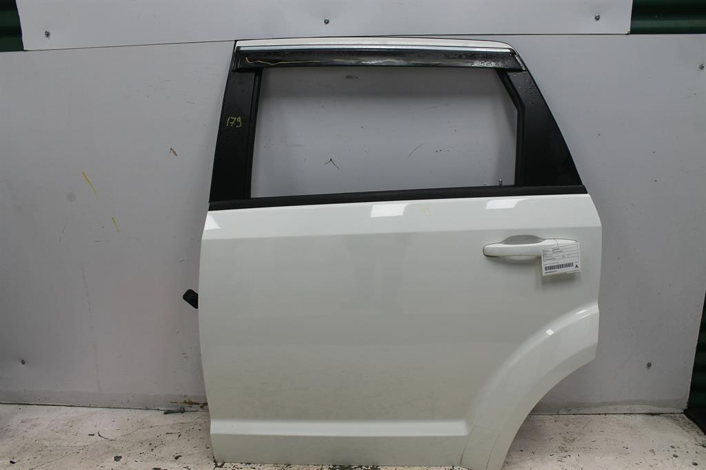 Fiat, Freemont Left Rear Door Jf 04/13 01/17