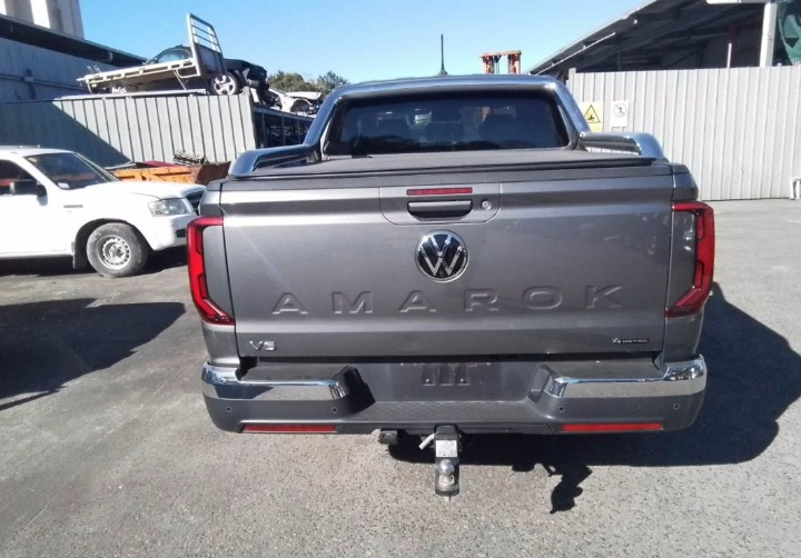 Used Volkswagen, Amarok Right Headlamp , Nf, Led, W/ Matrix Type, 12/22  – main images - All Good Parts