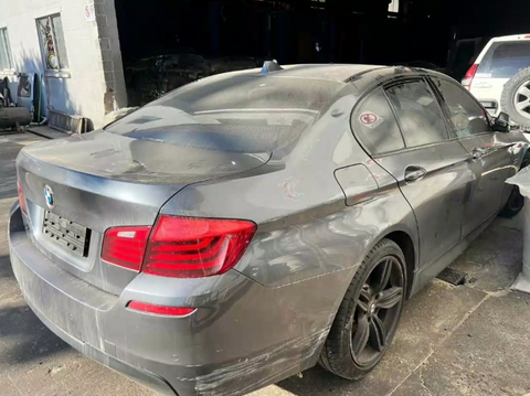 Bmw , 5 Series Right Headlamp , F10/F11, Sedan/Wagon, Xenon, Non Adaptive Type, 07/13-01/17