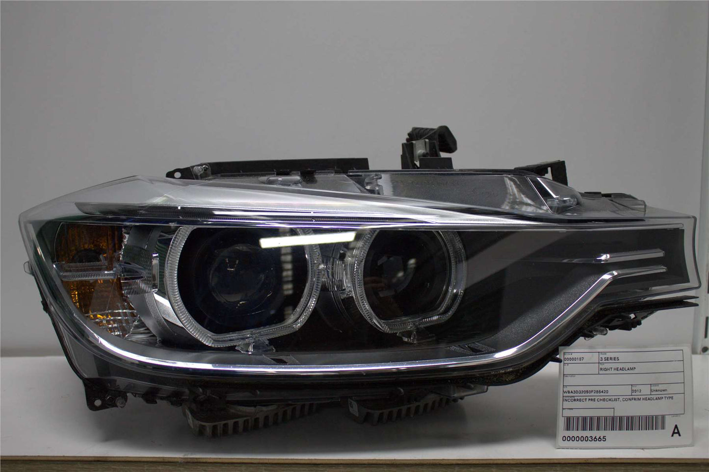 BMW, 3 Series Right Headlamp F30/F31 Sedan/Wagon Xenon Non Adaptive Type 11/11 12/15