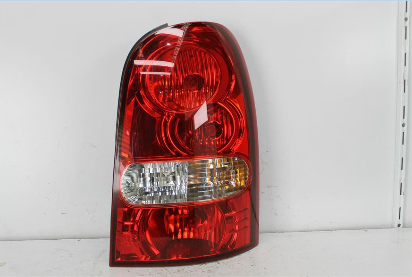 Ssangyong, Rexton Right Taillight Y220 Y285 07/06 11/12